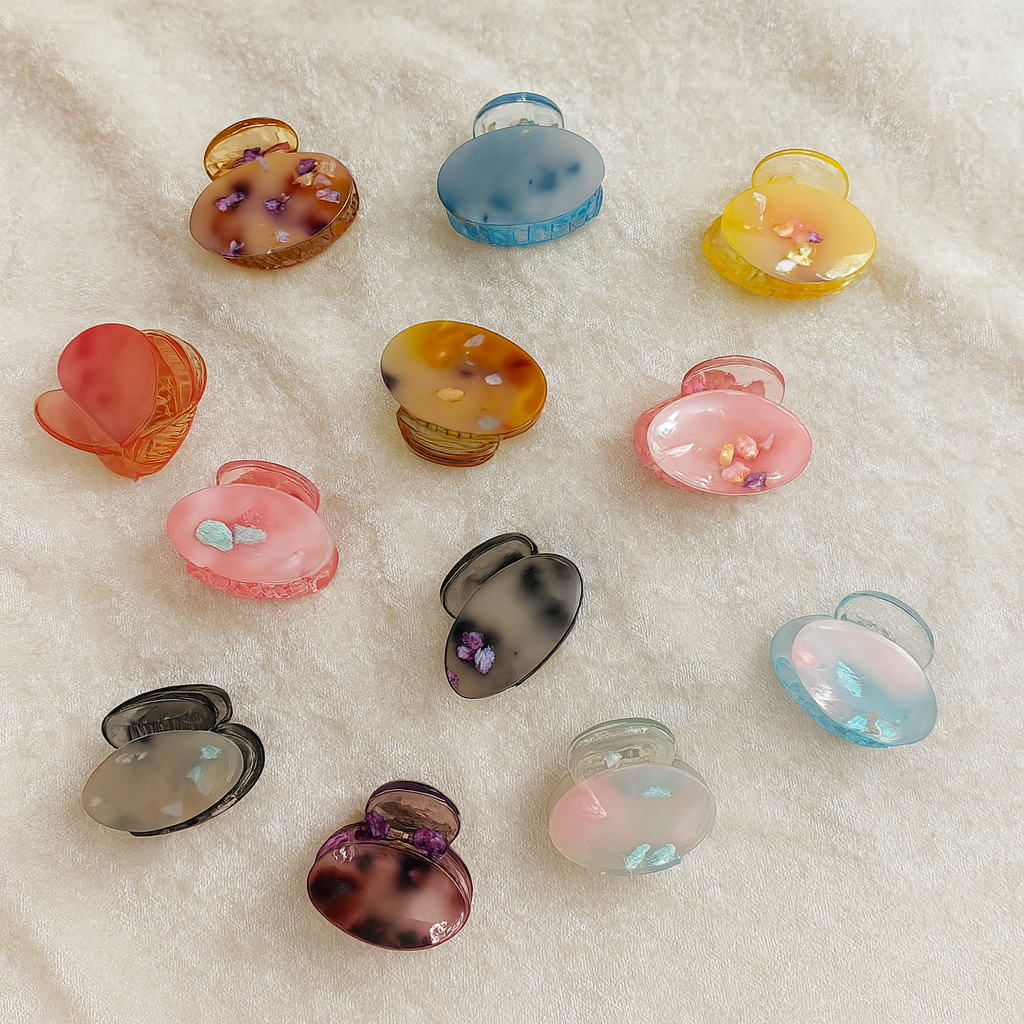 Elegant Oval Resin Small Hair Claw Clip – Multicolor Crystal Accent