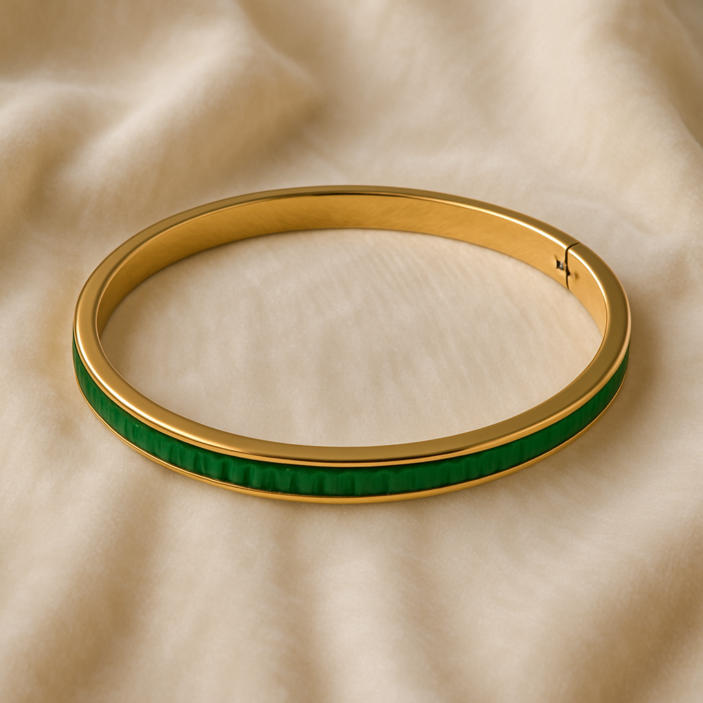 Premium Golden Anti-Tarnish Kada with Green Emerald