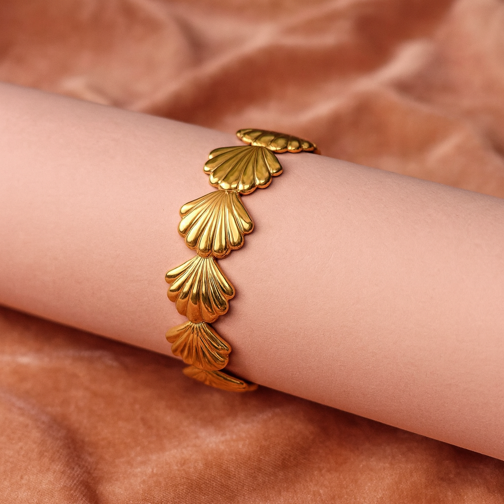 Premium Shell-Inspired Anti-Tarnish Golden Kada